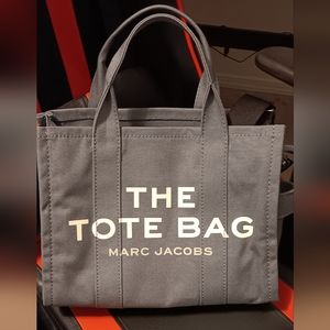 Marc Jacobs The tote bag
